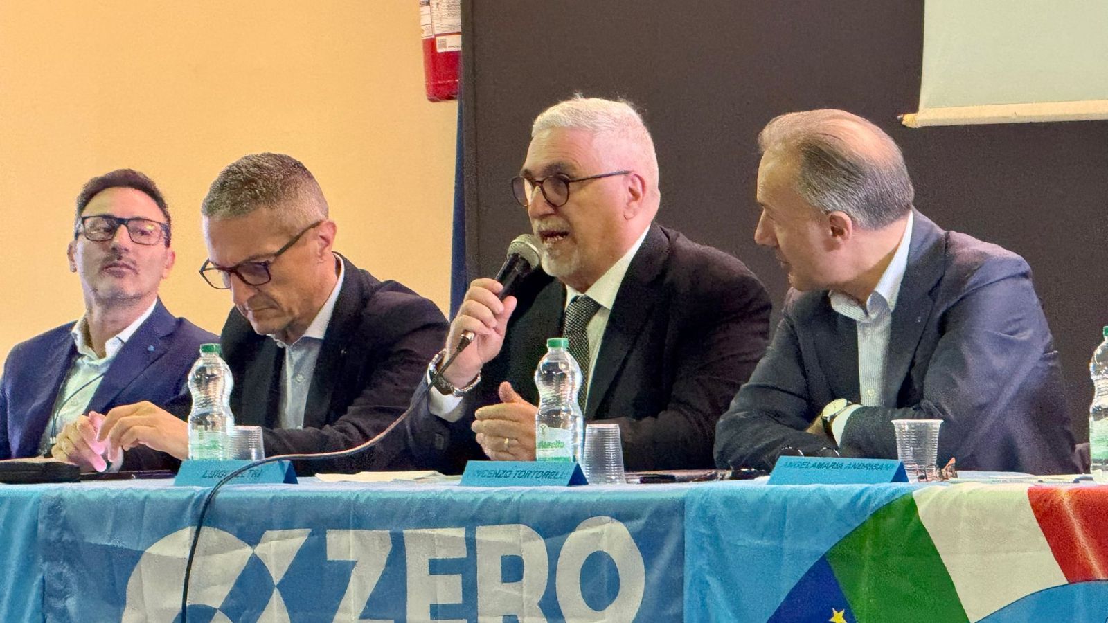 FIRMATO IL CCNL 2022-24, UIL SCUOLA: “UN PASSO CONCRETO PER VALORIZZARE IL PERSONALE”